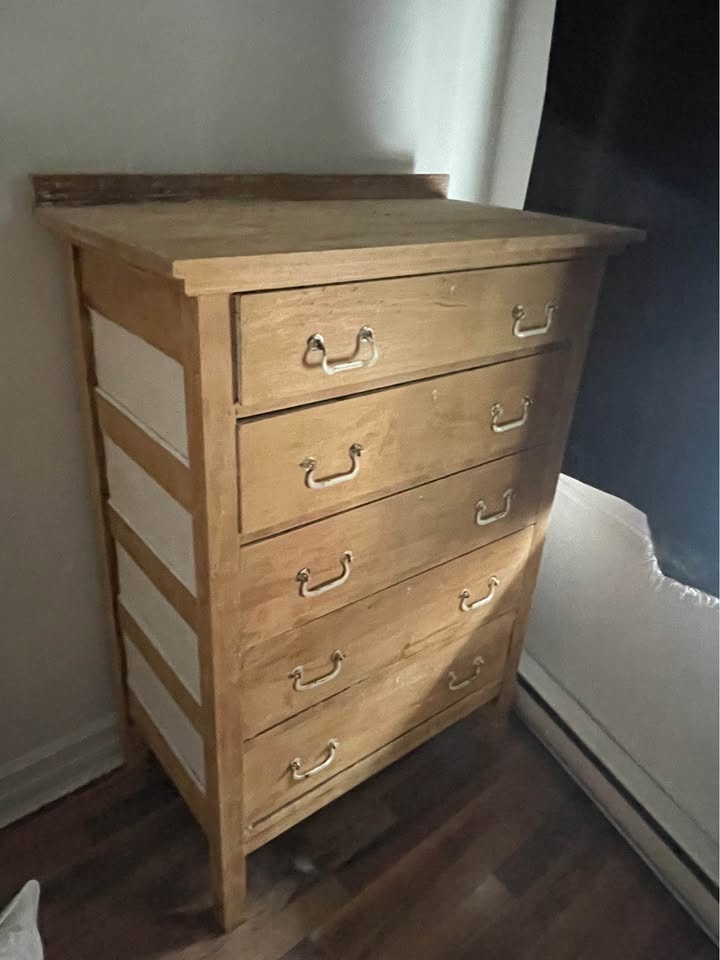 Wooden refurbished dresser. Pick up only - photo 2