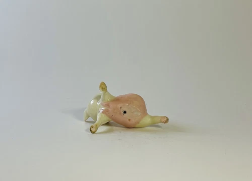 Vintage Hagen Renaker Aerobic Pig Figurine - photo 3