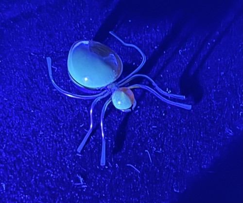 VINTAGE GOLD TONE GENUINE BALTIC AMBER SPIDER PIN - photo 5