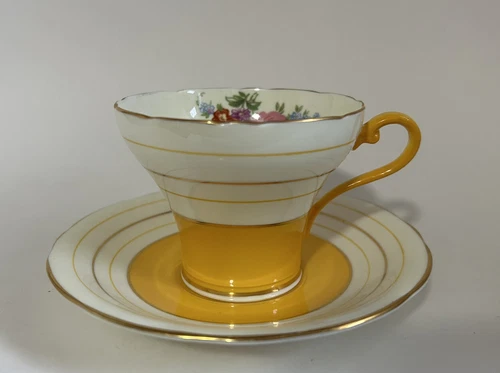 Aynsley Tea Cup & Saucer Yellow Corset Style - photo 3