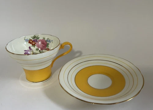 Aynsley Tea Cup & Saucer Yellow Corset Style - photo 4