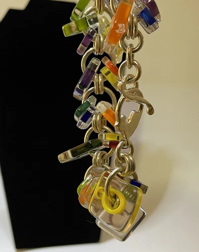 Funky & Fun Vintage Acrylic Necklace - photo 5