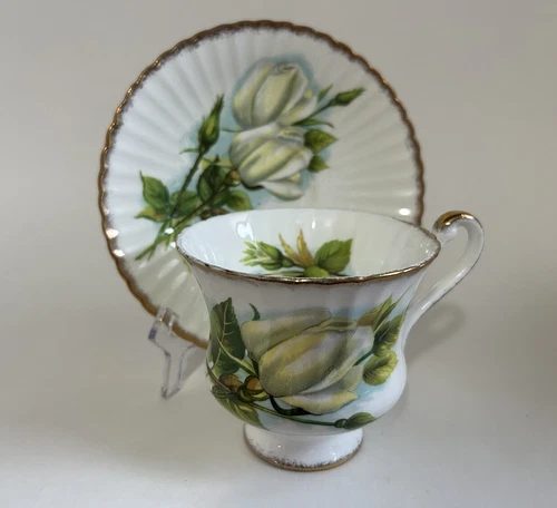 Vintage PARAGON England Roses Cup & Saucer