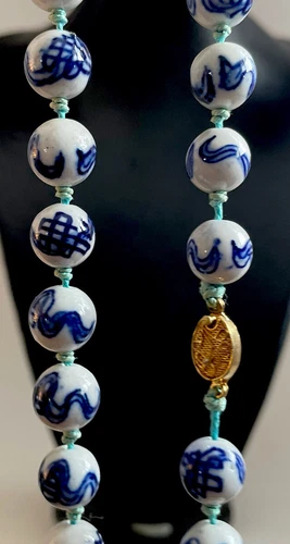 VINTAGE CHINESE TRADE PORCELAIN BEADS NECKLACE - photo 3