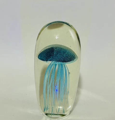 Vintage Glow In The Dark Art Glass BLUE Jelly Fish LARGE Paperwe - photo 3
