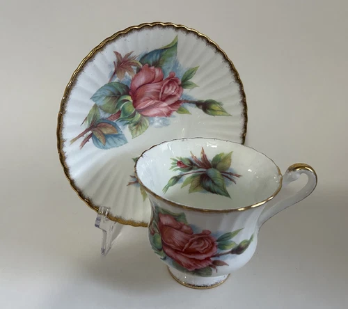 PARAGON England Bone China WORLD FAMOUS ROSES