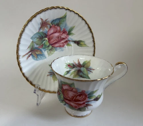 PARAGON England Bone China WORLD FAMOUS ROSES - photo 5