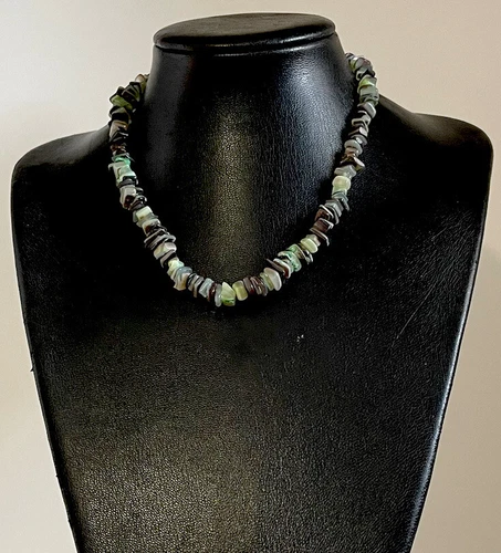 Abalone Shell Necklace Green Chip Beads Beach Ocean MOP - photo 3