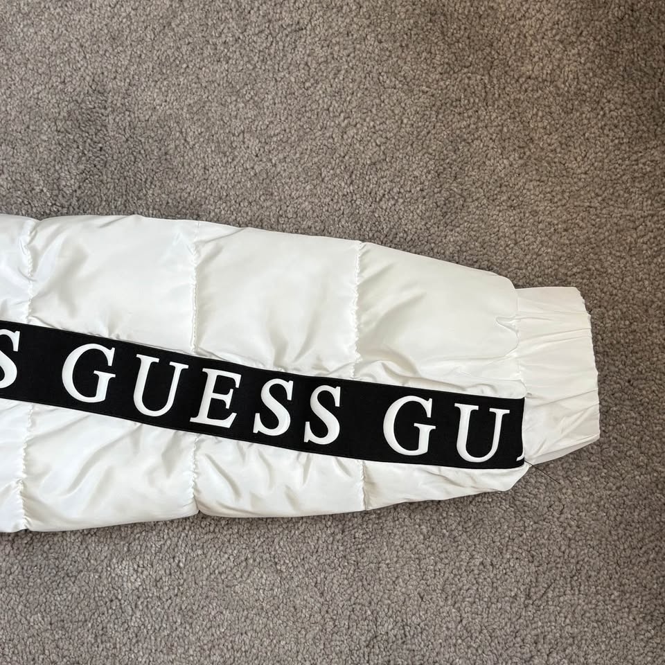 Guess White puffer Jacket - photo 3