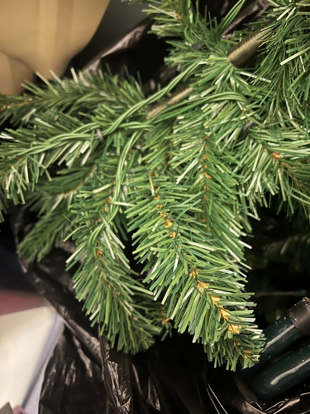 7' pre lit christmas tree - photo 3