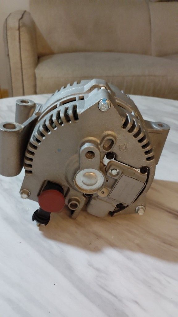 2007 Ford Explorer Alternator - New - photo 5