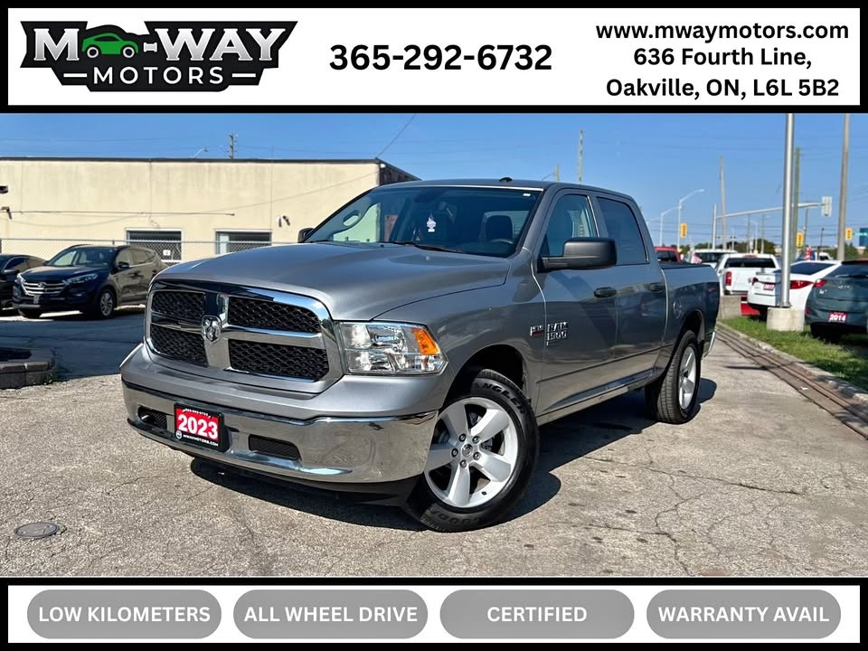 2023 Ram 1500 classic slt factory warranty valid awd low km back