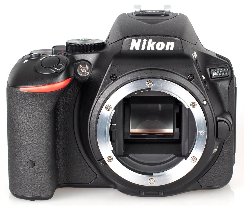 Nikon D5500 + 70-300 VR Combo