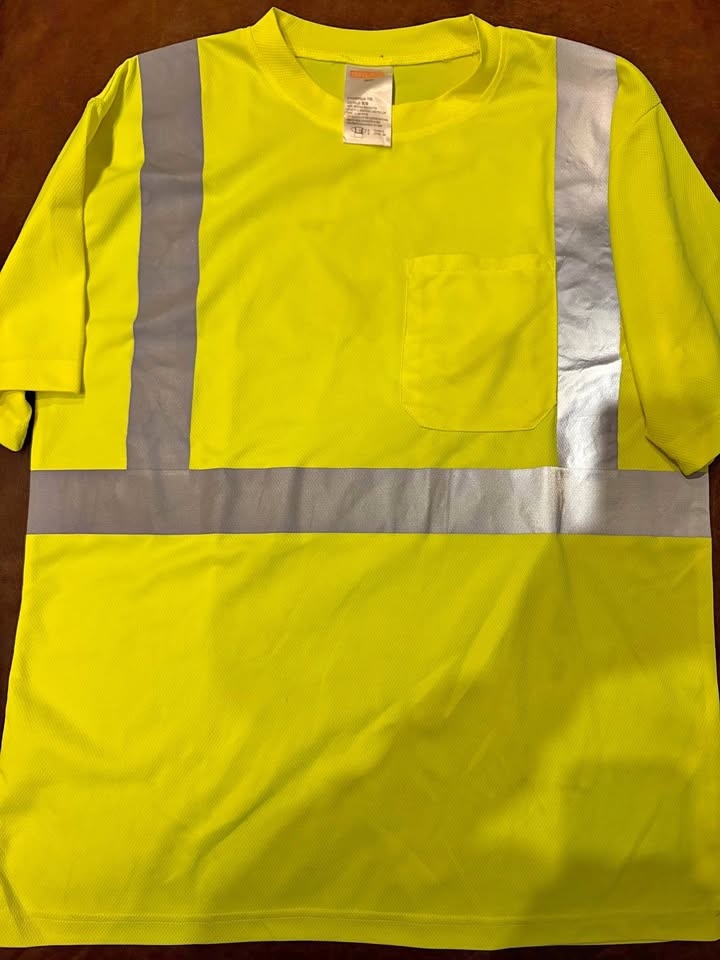 Work safety neon yellow work t shirt size M