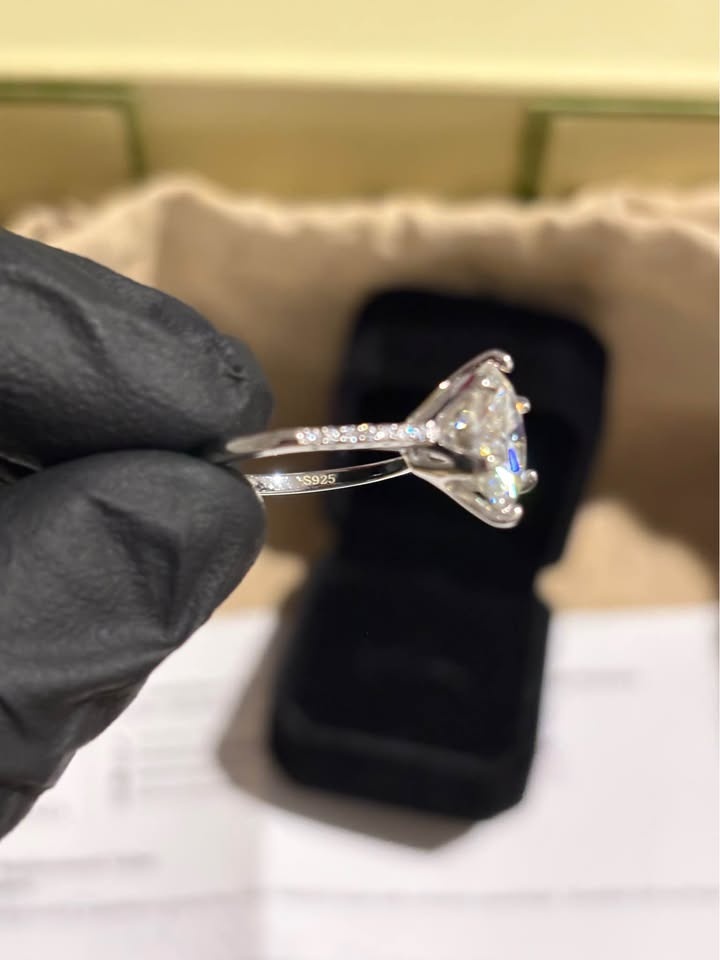 5.00 CT GRA Certified Moissanite Ring/Engagement Ring - photo 3