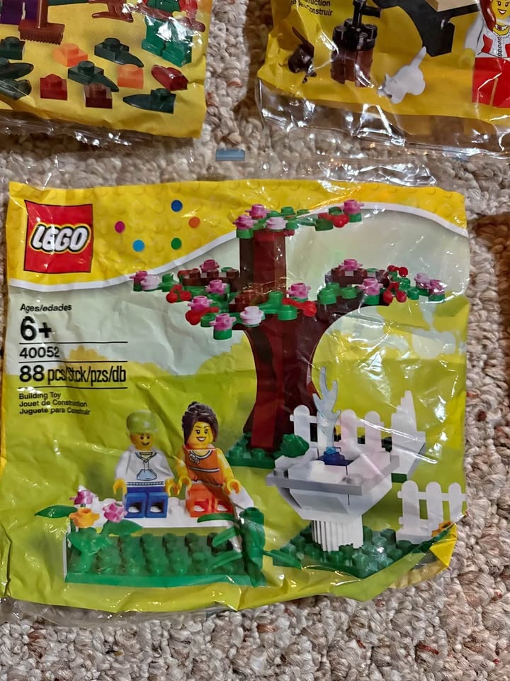 LEGO 88pc package. Brand new never opened