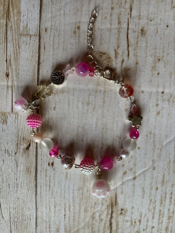 Handmade Keychains & Bracelets — Crafted by a 13-Year-Old Artist - photo 3