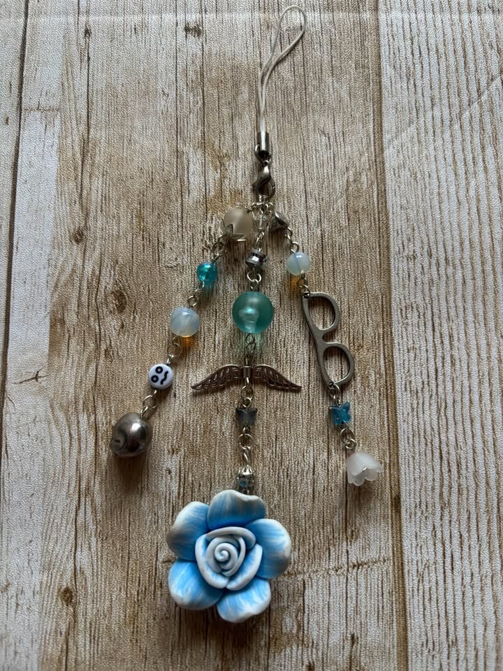 Handmade Keychains & Bracelets — Crafted by a 13-Year-Old Artist - photo 3