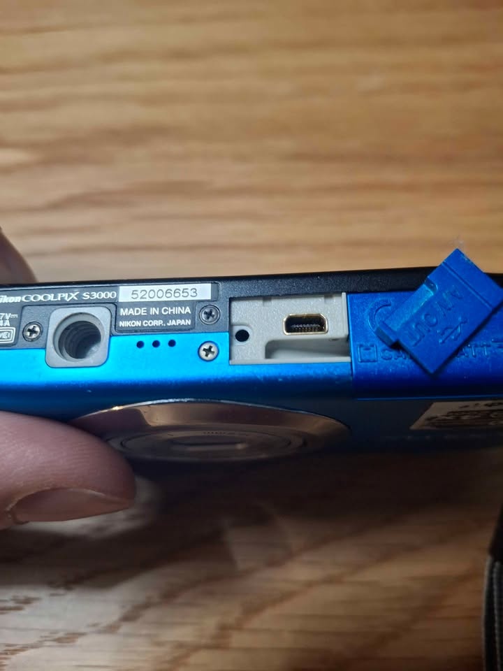 Nikon Coolpix S3000 Digital Camera - photo 4