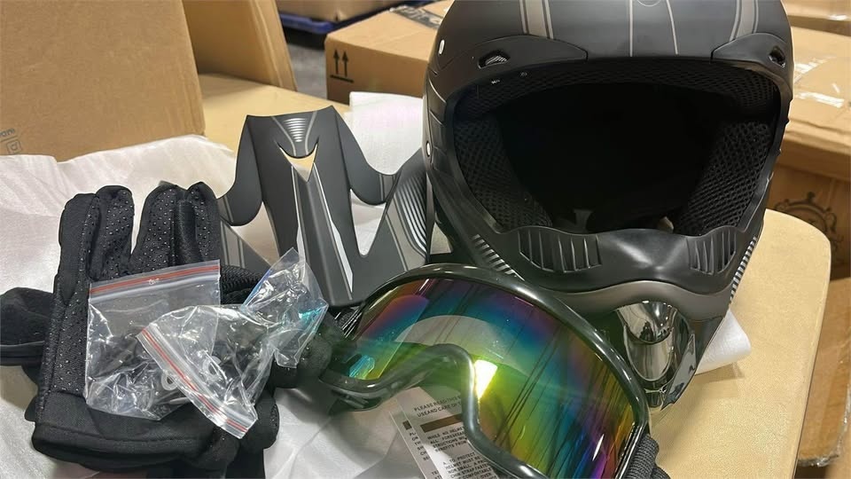 New ATV/Dirt Bike Helmet - Size Small - photo 3