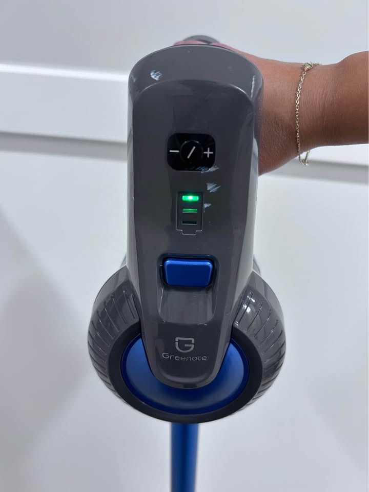 Cordless Vacuum Cleaner - photo 3