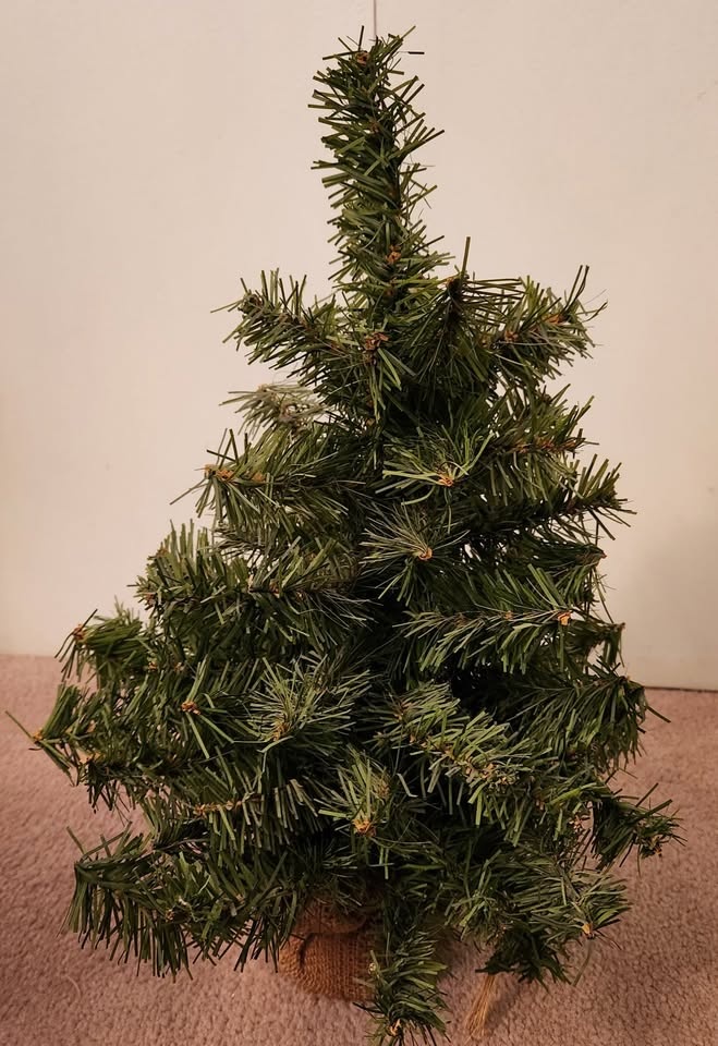 Pair of Rustic Artificial Table Top Christmas Trees - photo 2