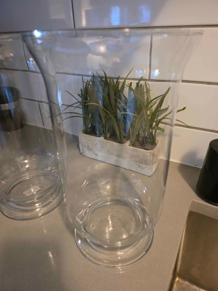 Clear vases (set of 2) - photo 2