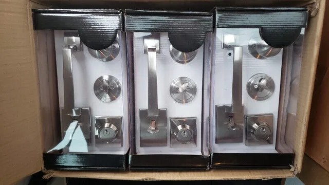 Brand New Door Handle and Lock