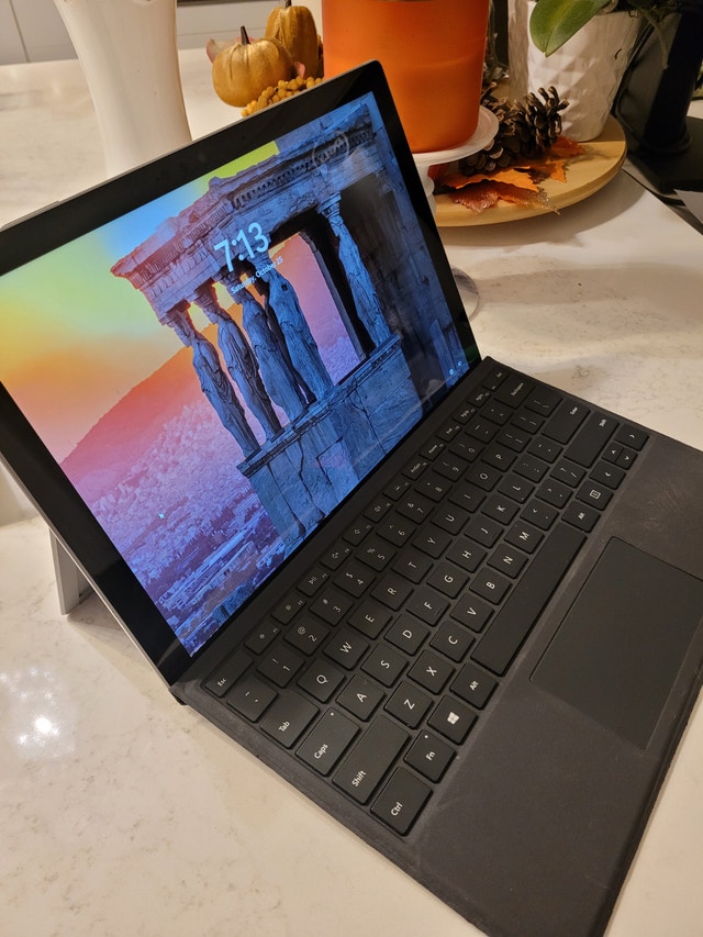 Microsoft Surface Pro 7
