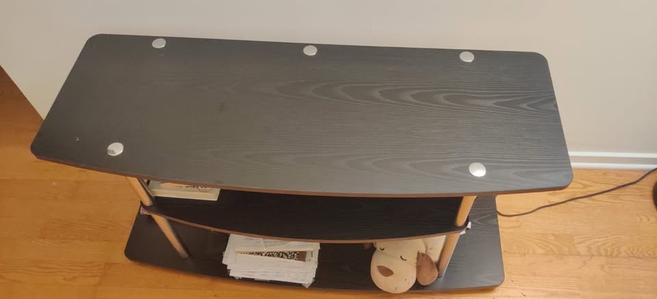 TV Stand - photo 2