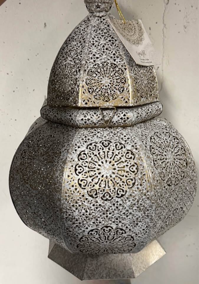 Brand new 18” White lanterns - photo 2