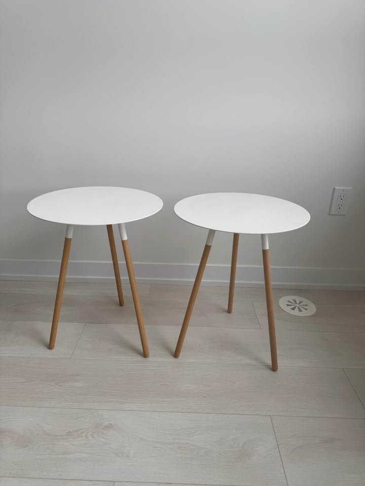 Side table and lamps - photo 2