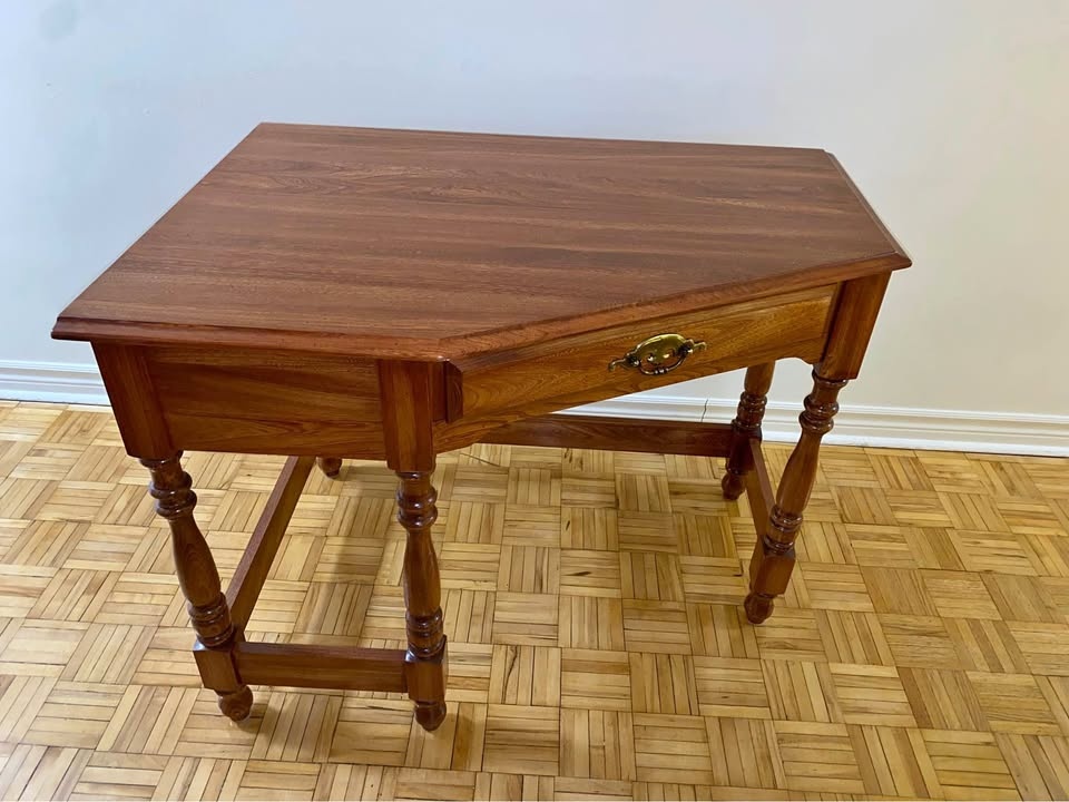 Corner Desk 1986 PALLISER In perfect conditions