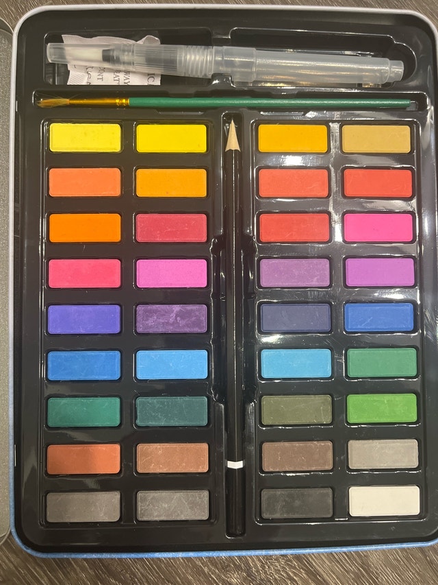 Like new Artist Series Watercolours - photo 2