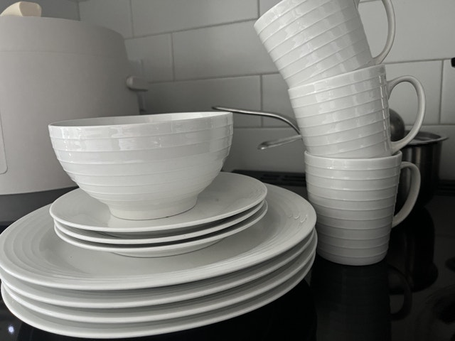 White dinnerware, plate, 11 piece