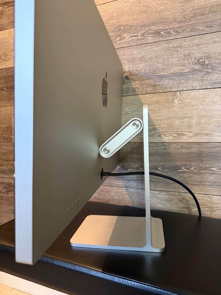 Apple Studio Display Monitor (A2525) - See description! - photo 2