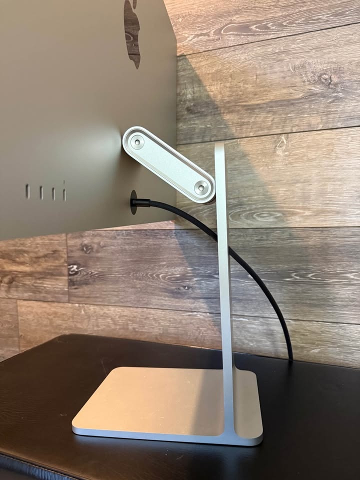 Apple Studio Display Monitor (A2525) - See description! - photo 3