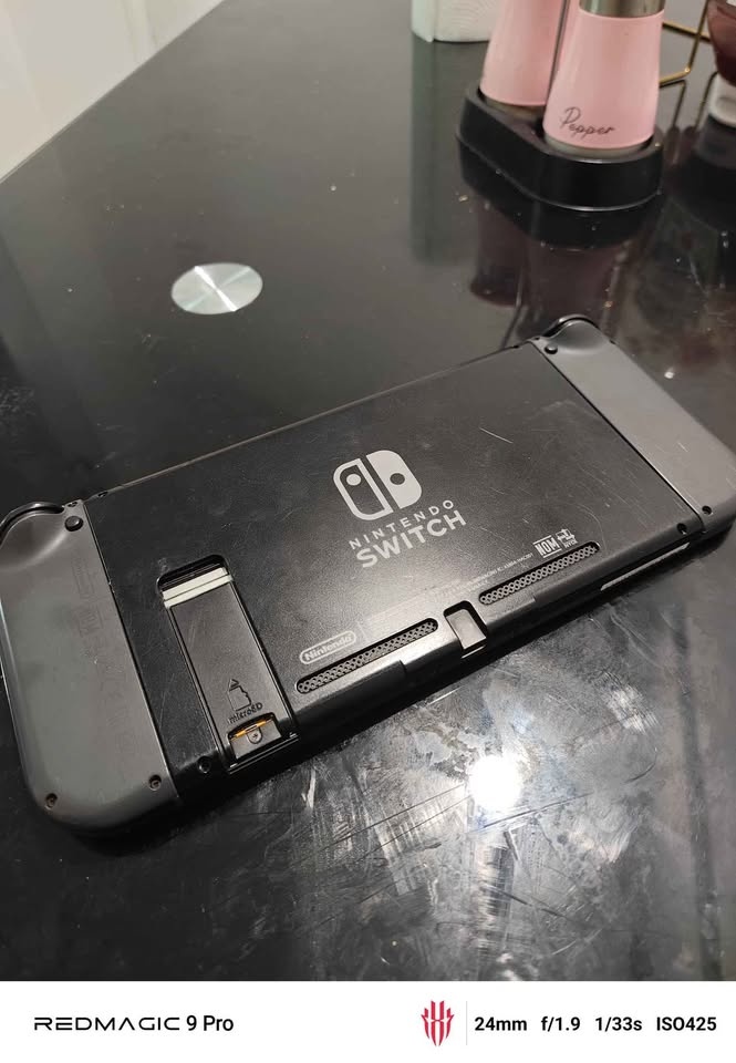 Nintendo Switch - photo 3