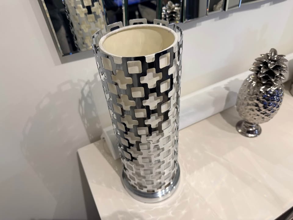 Chrome Table Lamp – Modern Geometric Design – 16” Tall - photo 2