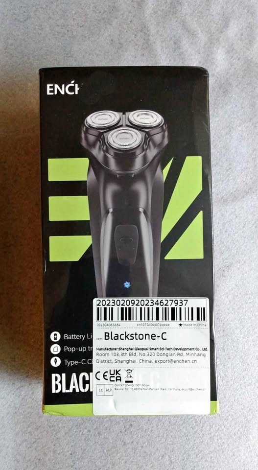 BNIB Rechargeable Shaver with pop-up trimmer