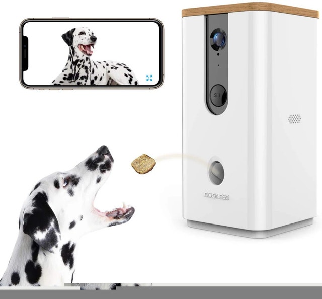 Pet Camera with Treat Dispenser for Dogs and Cats Monitor Gift