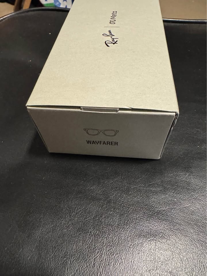 Ray-Ban Meta Glasses - Matte Black/Polarized Gradient - photo 2