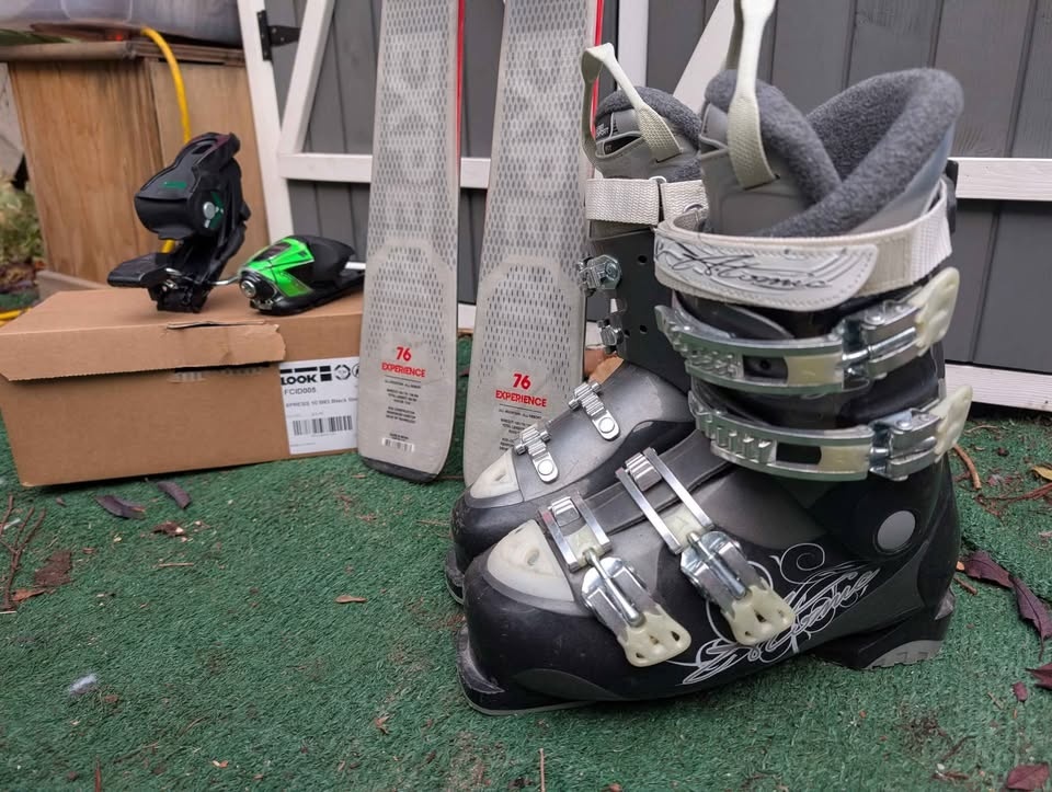 Ski Package 152cm Skis + Boots - photo 3
