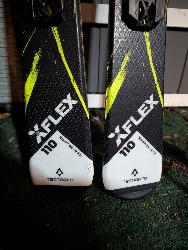 TecnoPro Xteam kids skis + boots & poled - photo 5