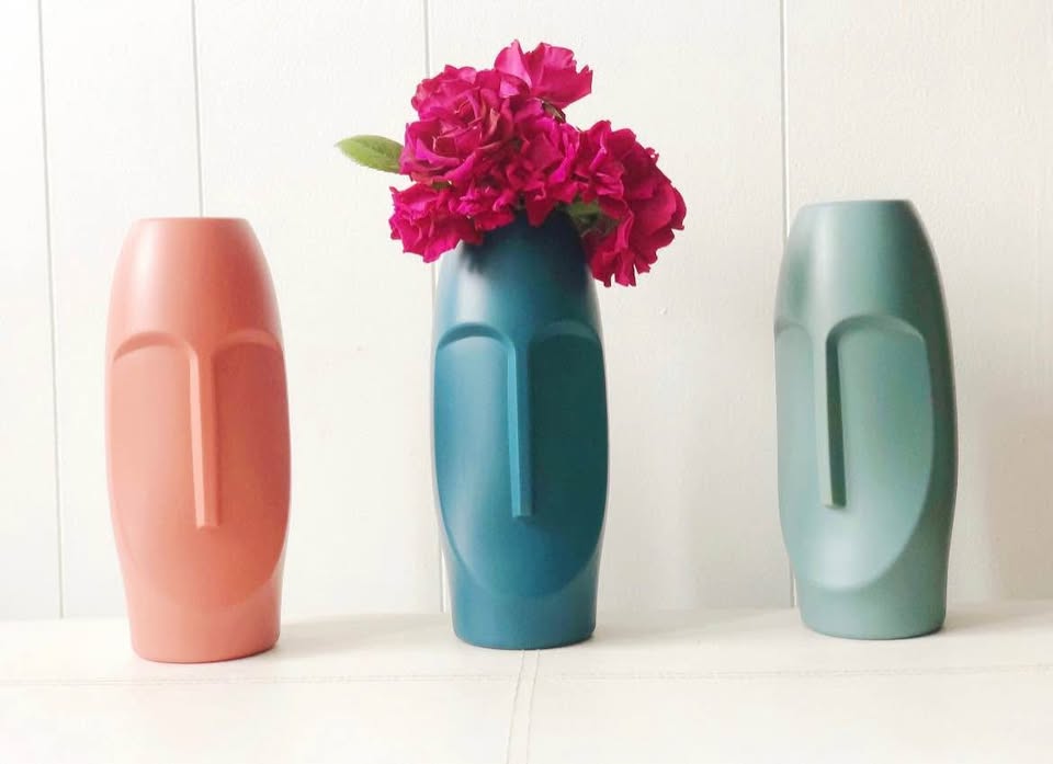 *NEW* PLASTIC face vase, dark blue SOLD - photo 2