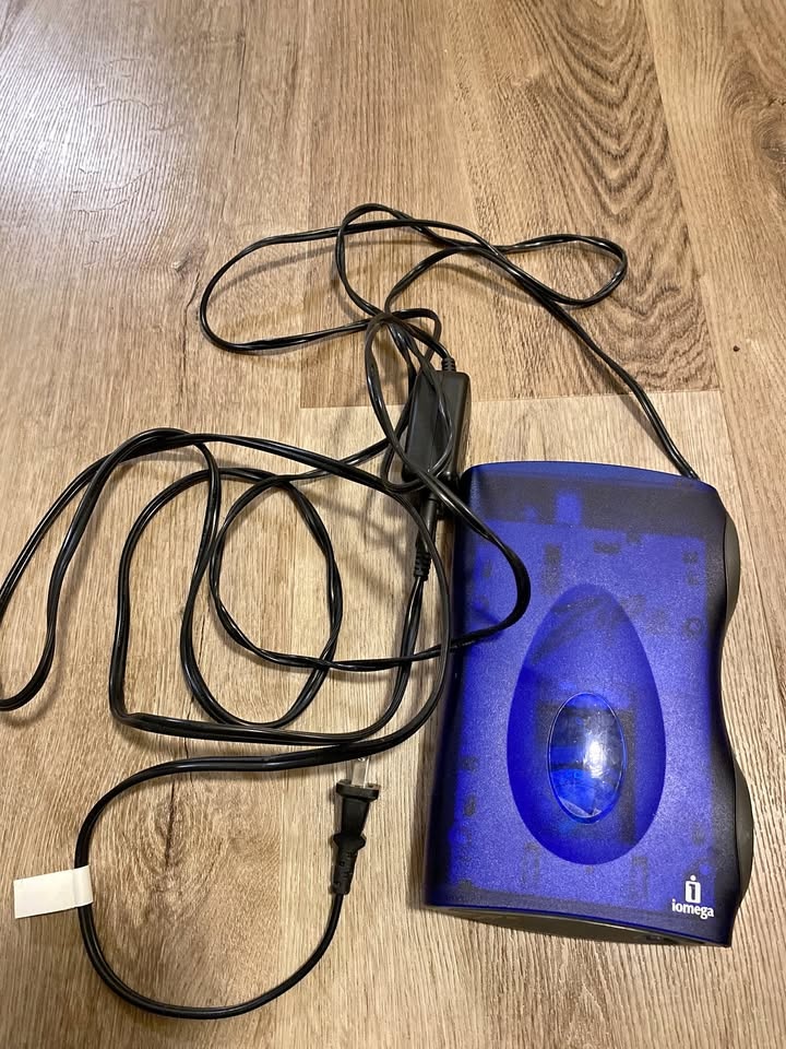 Iomega Zip 100 USB Drive – Model Z100USBC – Vintage Storage