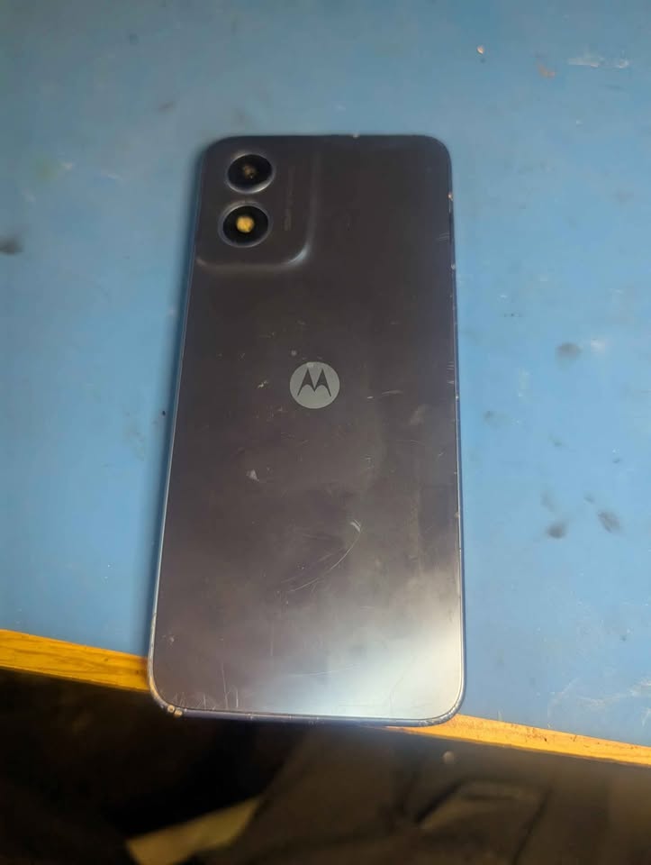 64gb Unlocked Motorola G Play 2024 - photo 2