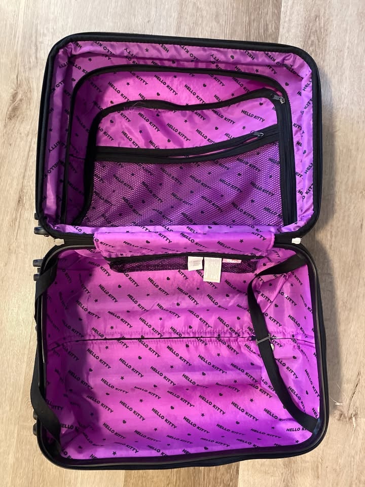 🧳 Hello Kitty Hard Shell Carry-On Suitcase - photo 2