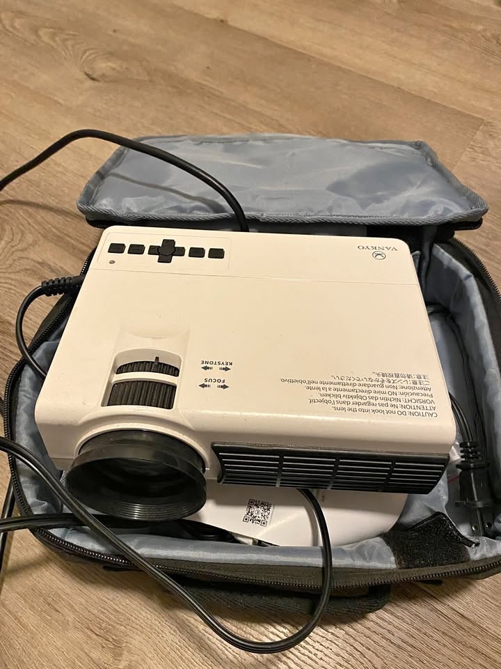 🎥 Vankyo Leisure 3 Mini Projector – Home Theater & Gaming