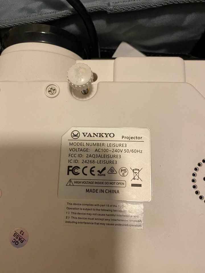 🎥 Vankyo Leisure 3 Mini Projector – Home Theater & Gaming - photo 2